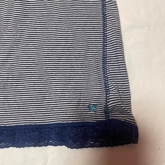 American eagle navy blue lace top - Picture 2 of 6